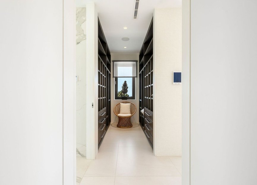 Resale - House - Detached Villa - Marbella - Nagüeles