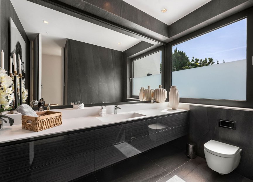 Resale - House - Detached Villa - Marbella - Nagüeles