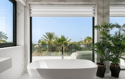 Resale - House - Detached Villa - Marbella - Nagüeles