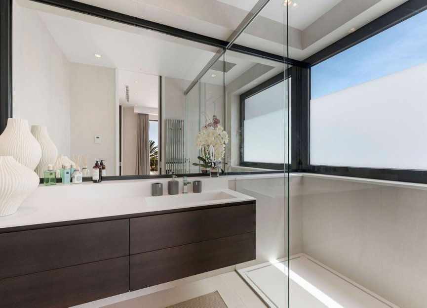 Resale - House - Detached Villa - Marbella - Nagüeles