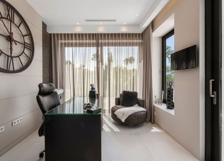 Resale - House - Detached Villa - Marbella - Nagüeles