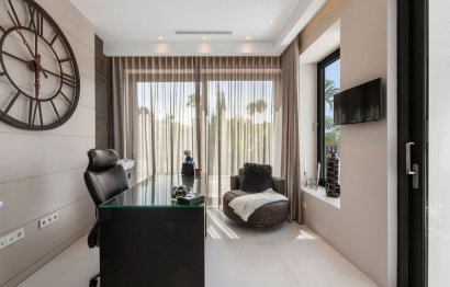 Resale - House - Detached Villa - Marbella - Nagüeles