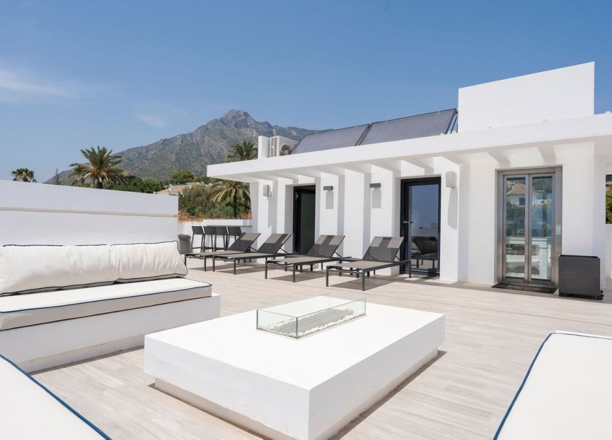Resale - House - Detached Villa - Marbella - Nagüeles