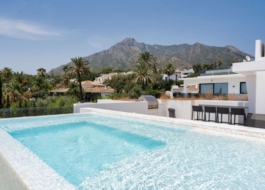 Resale - House - Detached Villa - Marbella - Nagüeles