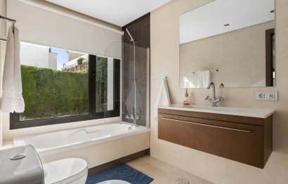 Reventa - House - Detached Villa - Benahavís - Benahavís Centro