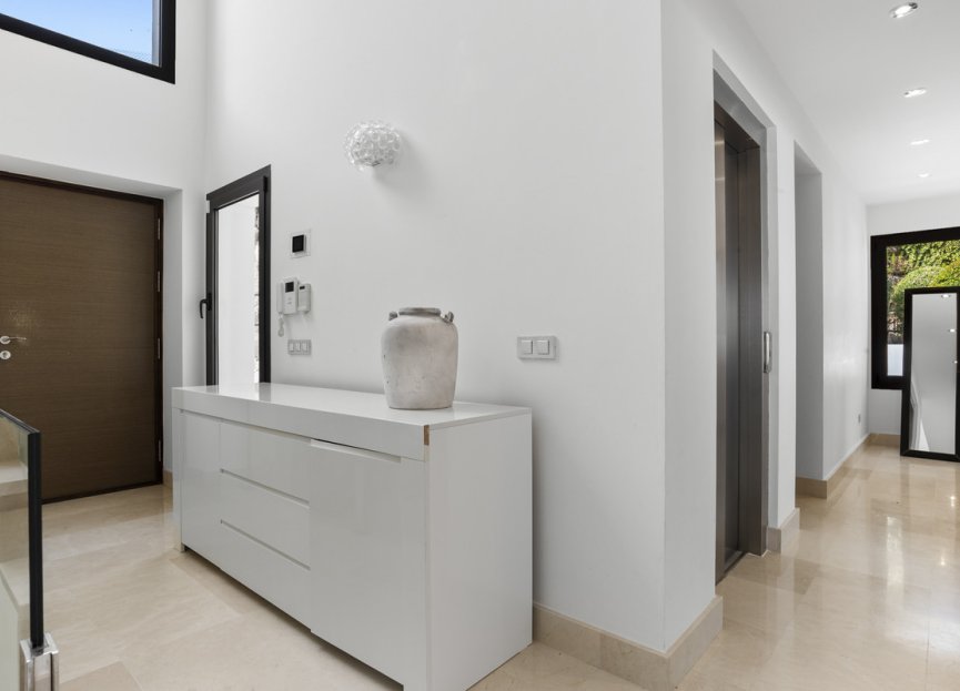 Reventa - House - Detached Villa - Benahavís - Benahavís Centro