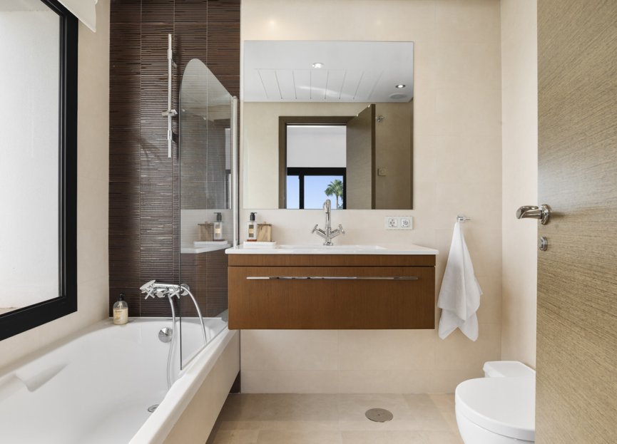 Reventa - House - Detached Villa - Benahavís - Benahavís Centro