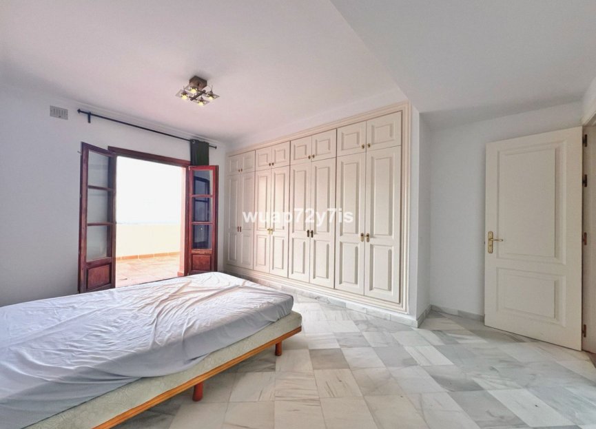 Resale - House - Semi-Detached House - Benahavís - Benahavís Centro