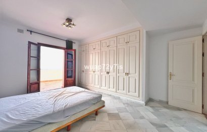 Resale - House - Semi-Detached House - Benahavís - Benahavís Centro