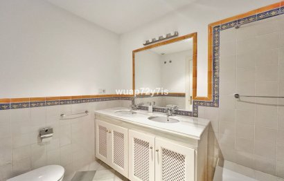 Resale - House - Semi-Detached House - Benahavís - Benahavís Centro