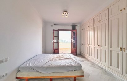 Resale - House - Semi-Detached House - Benahavís - Benahavís Centro