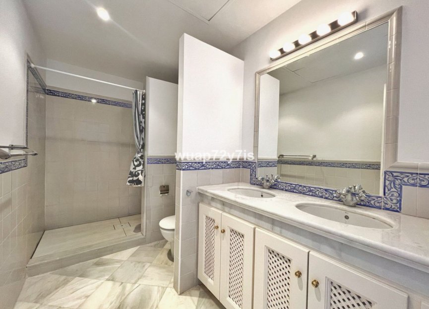 Resale - House - Semi-Detached House - Benahavís - Benahavís Centro