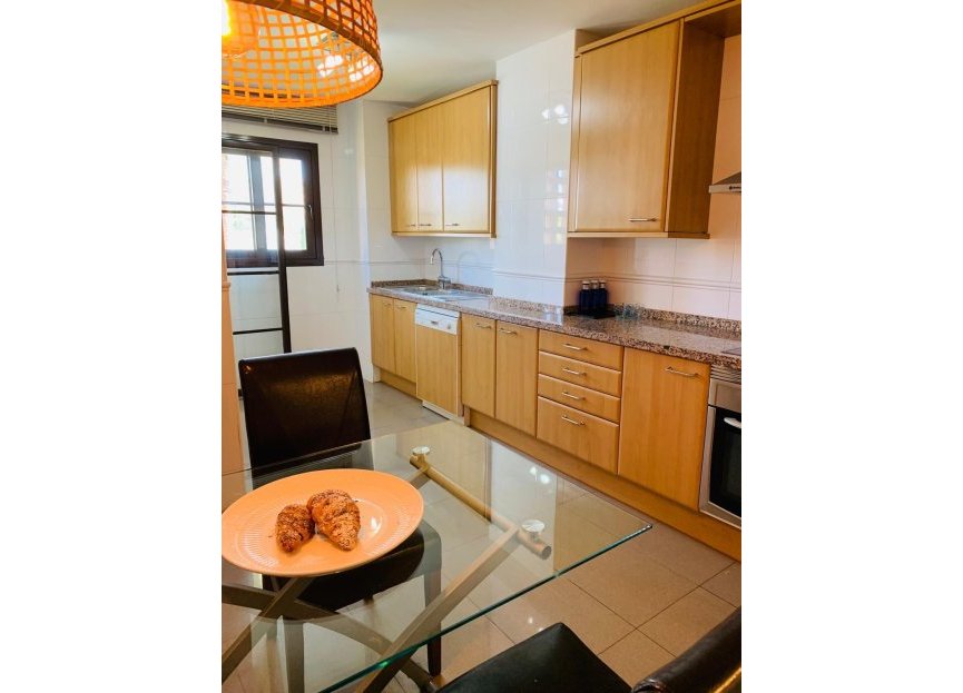 Resale - Apartment - Middle Floor Apartment - Estepona - Hacienda del Sol