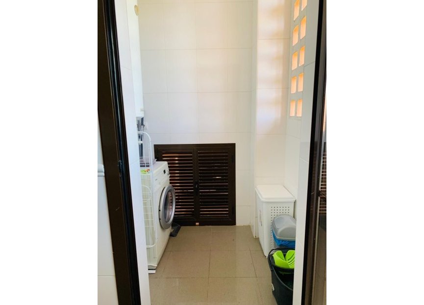 Resale - Apartment - Middle Floor Apartment - Estepona - Hacienda del Sol