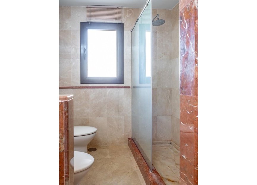 Resale - Apartment - Middle Floor Apartment - Estepona - Hacienda del Sol