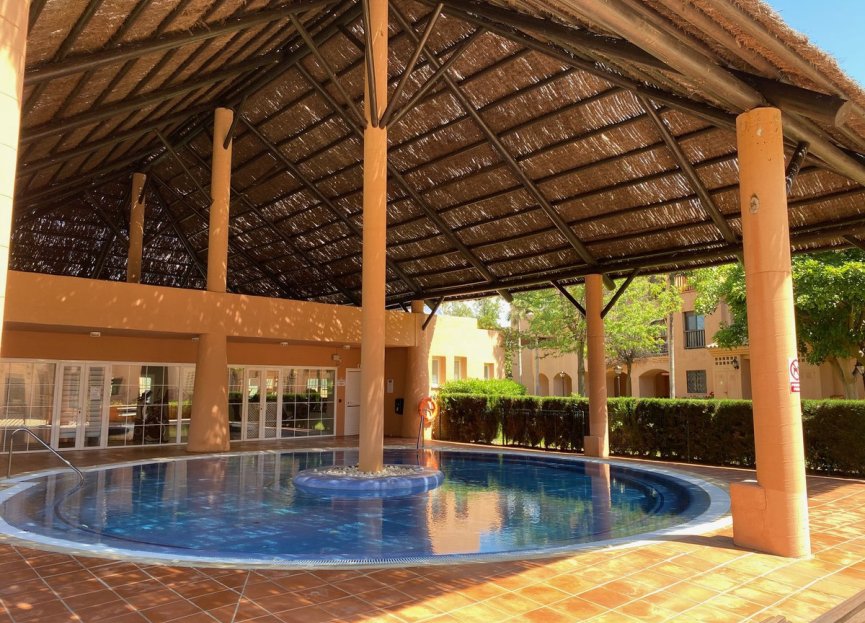 Resale - Apartment - Middle Floor Apartment - Estepona - Hacienda del Sol