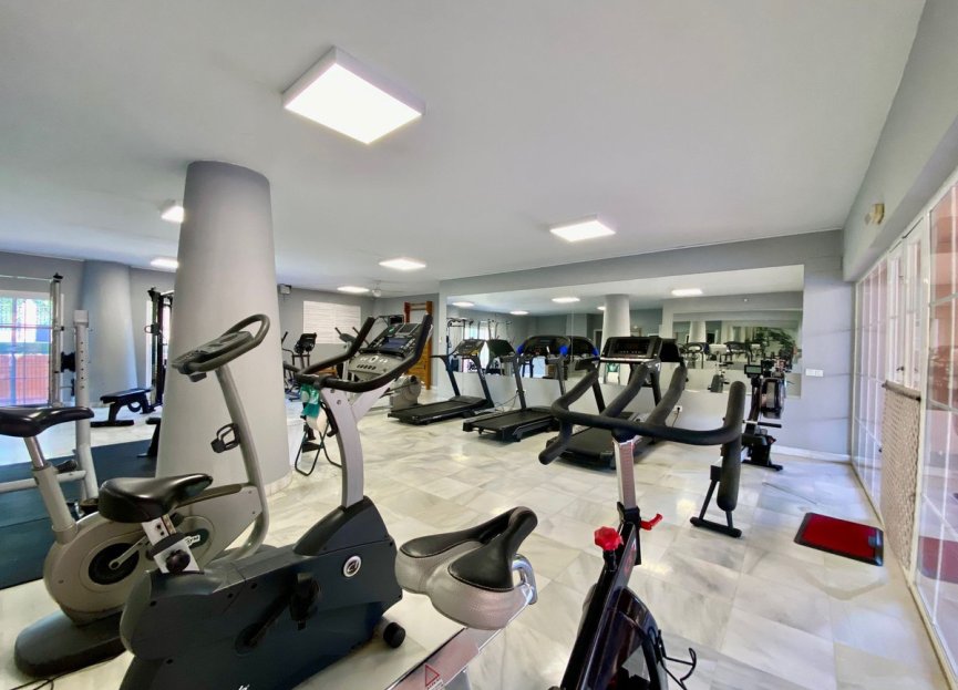 Resale - Apartment - Middle Floor Apartment - Estepona - Hacienda del Sol