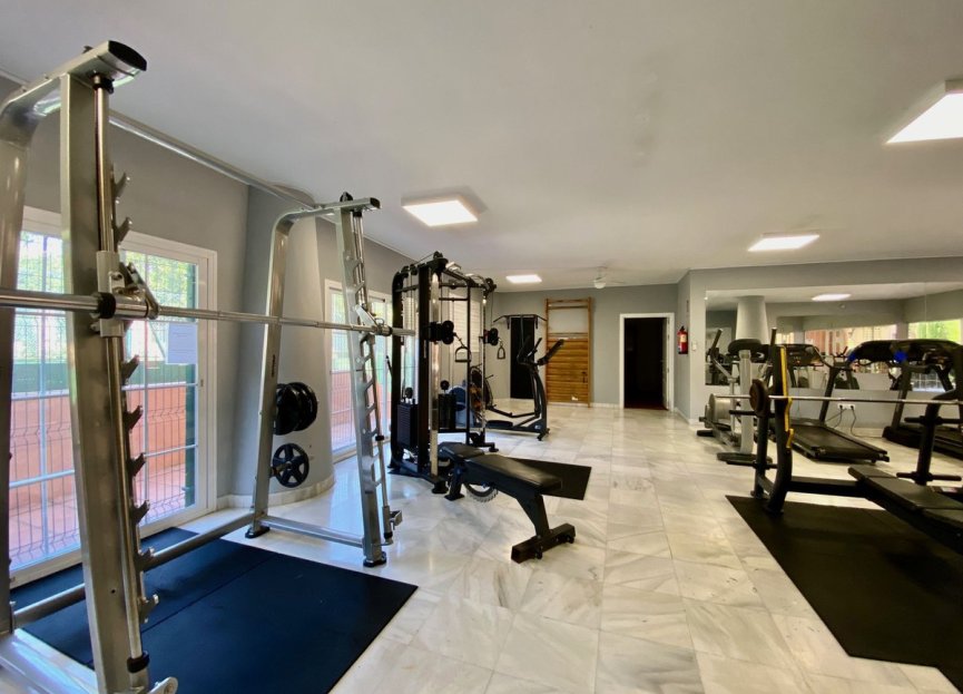 Resale - Apartment - Middle Floor Apartment - Estepona - Hacienda del Sol