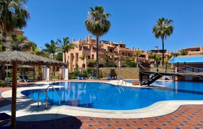 Resale - Apartment - Middle Floor Apartment - Estepona - Hacienda del Sol