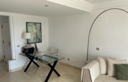 Resale - Apartment - Penthouse - Benahavís - Benahavís Centro