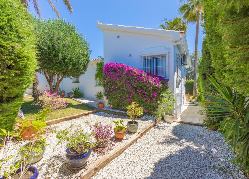 Resale - House - Detached Villa - Marbella - Guadalmina Alta