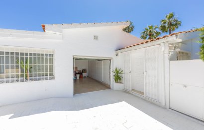 Resale - House - Detached Villa - Marbella - Guadalmina Alta