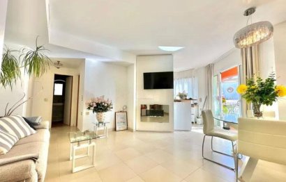 Resale - Apartment - Middle Floor Apartment - Benalmádena - Benalmadena Centro