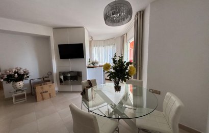 Resale - Apartment - Middle Floor Apartment - Benalmádena - Benalmadena Centro