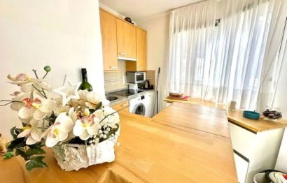 Resale - Apartment - Middle Floor Apartment - Benalmádena - Benalmadena Centro