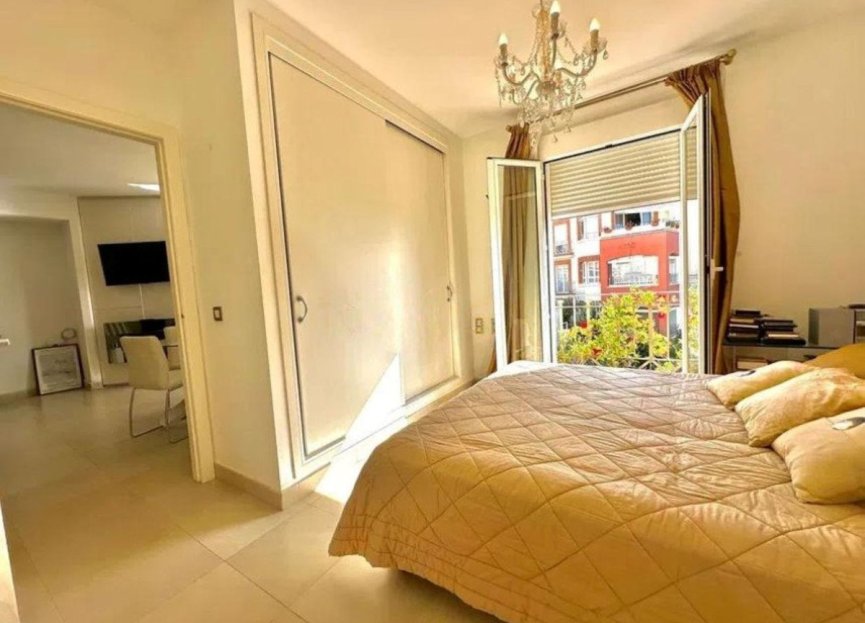 Resale - Apartment - Middle Floor Apartment - Benalmádena - Benalmadena Centro