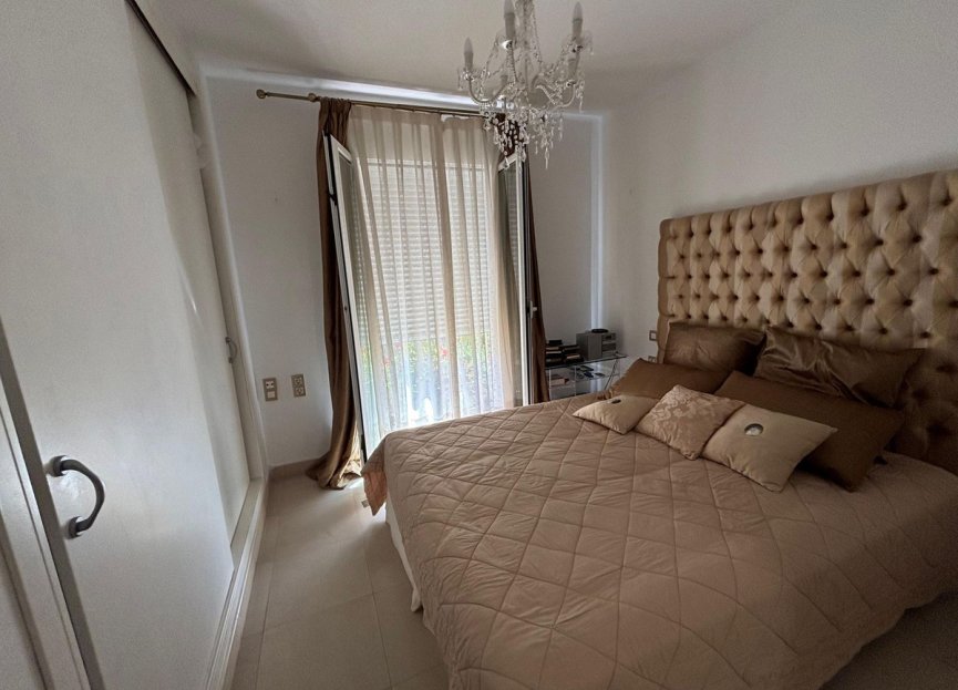 Resale - Apartment - Middle Floor Apartment - Benalmádena - Benalmadena Centro