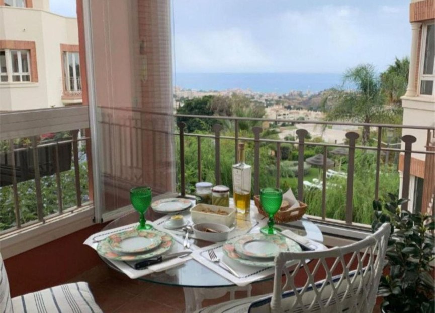 Resale - Apartment - Middle Floor Apartment - Benalmádena - Benalmadena Centro