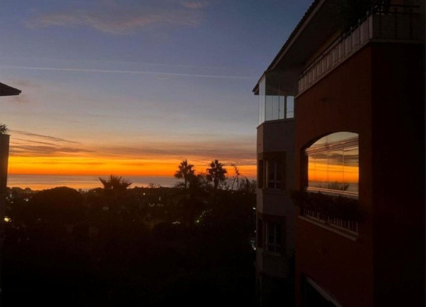 Resale - Apartment - Middle Floor Apartment - Benalmádena - Benalmadena Centro