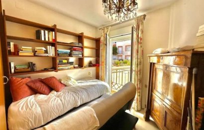 Resale - Apartment - Middle Floor Apartment - Benalmádena - Benalmadena Centro