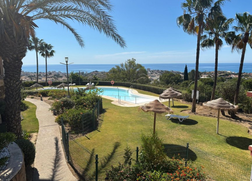 Resale - Apartment - Middle Floor Apartment - Benalmádena - Benalmadena Centro