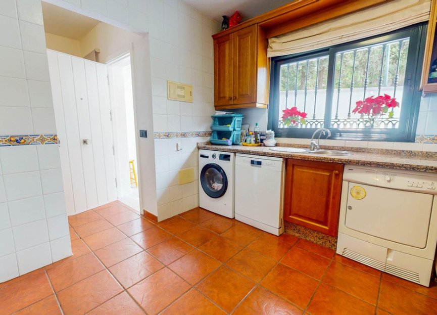 Resale - House - Semi-Detached House - Benahavís - Benahavís Centro