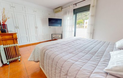 Resale - House - Semi-Detached House - Benahavís - Benahavís Centro