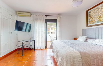 Resale - House - Semi-Detached House - Benahavís - Benahavís Centro