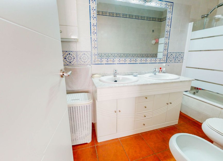 Resale - House - Semi-Detached House - Benahavís - Benahavís Centro