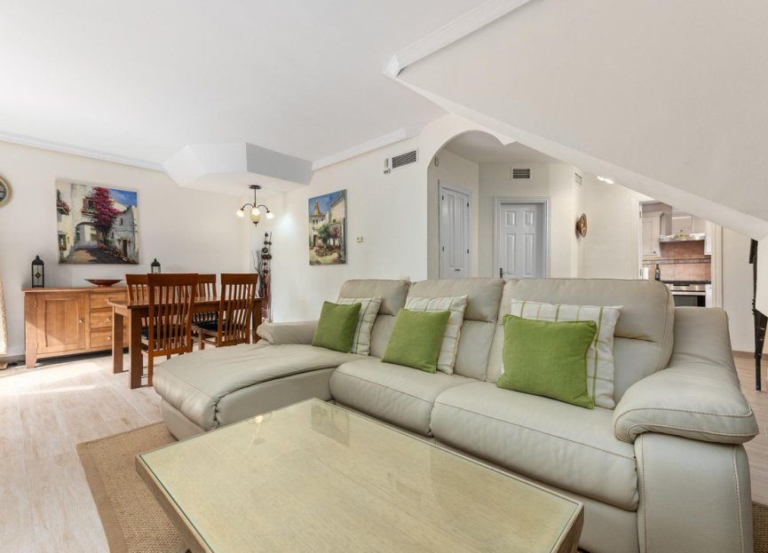 Resale - House - Townhouse - Estepona - Estepona Centro