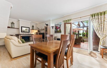 Resale - House - Townhouse - Estepona - Estepona Centro