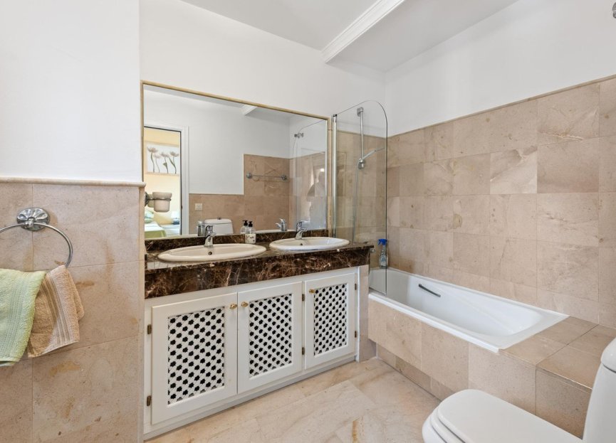 Resale - House - Townhouse - Estepona - Estepona Centro