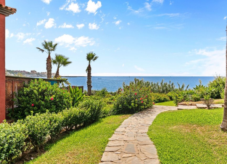 Resale - House - Townhouse - Estepona - Estepona Centro