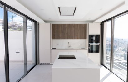 Resale - House - Townhouse - Benahavís - Benahavís Centro