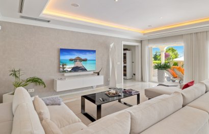 Resale - House - Detached Villa - Marbella - Nueva Andalucia