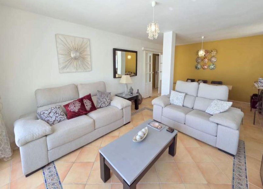 Resale - House - Detached Villa - Manilva - Manilva Centro