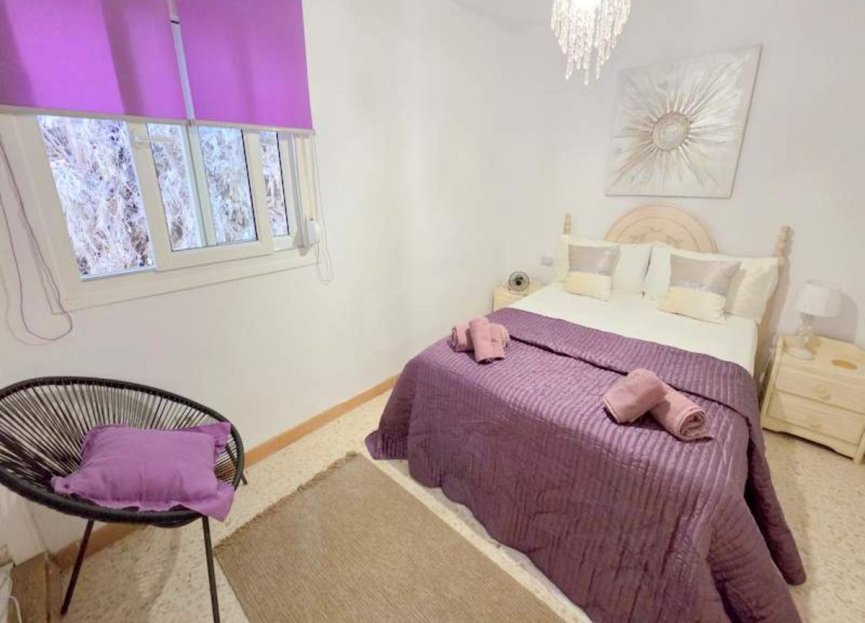 Resale - House - Detached Villa - Manilva - Manilva Centro