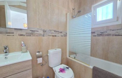 Resale - House - Detached Villa - Manilva - Manilva Centro