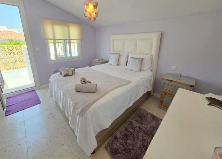 Resale - House - Detached Villa - Manilva - Manilva Centro