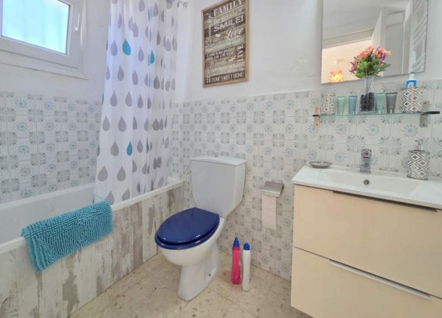 Resale - House - Detached Villa - Manilva - Manilva Centro